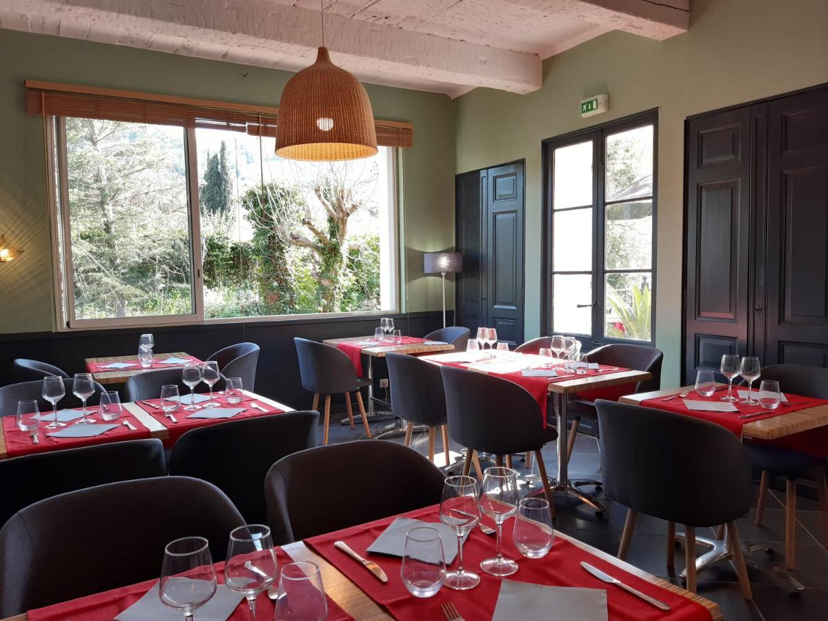 圣母酒店 Collobrières 外观 照片
